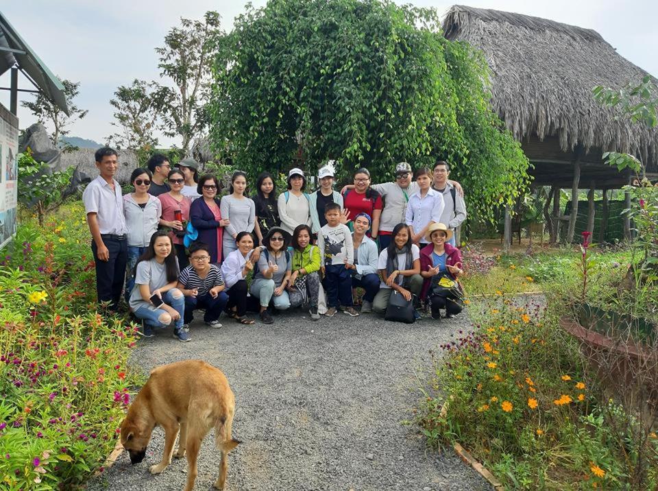 Sunny Field Eco Stilt House Villa Cat Tien Exterior photo